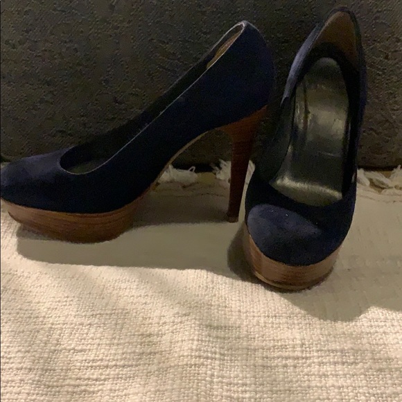 Blue Stuart weitzman Heels - Picture 3 of 5
